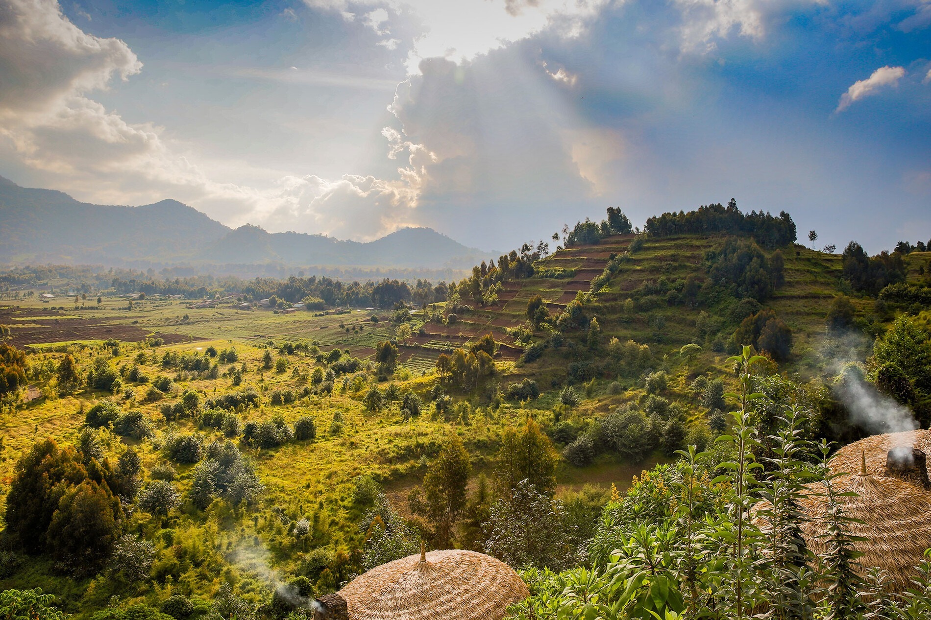 image_volcanoes_national_park_views_lusso_safaris